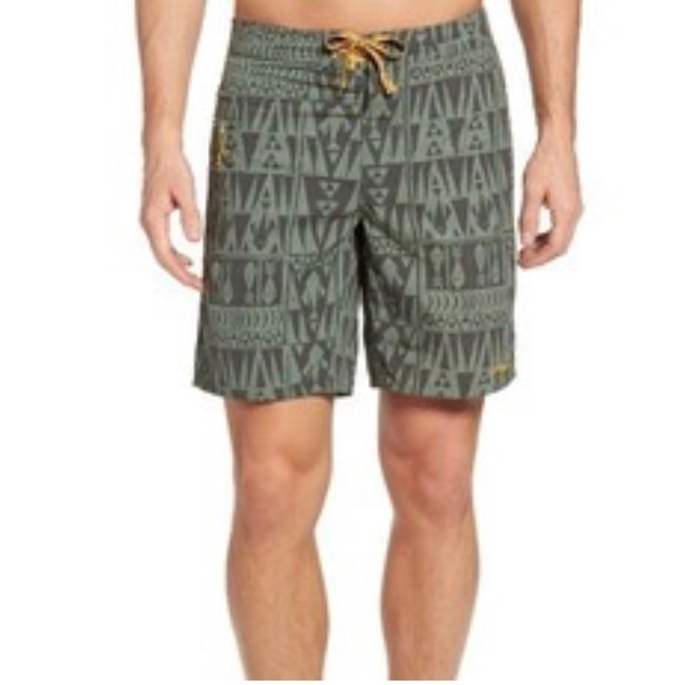 Patagonia Wavefarer flying fish Board Shorts size 34